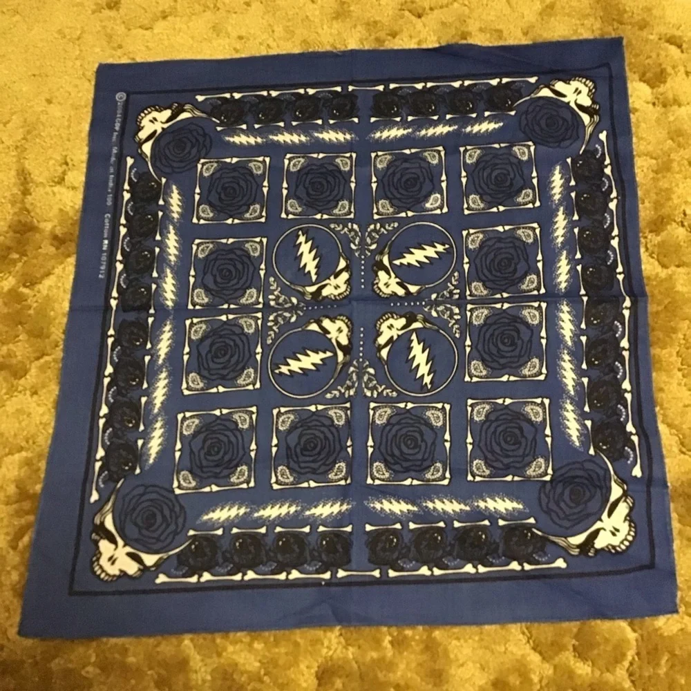 Blue steal your face n bolt nwot bandana